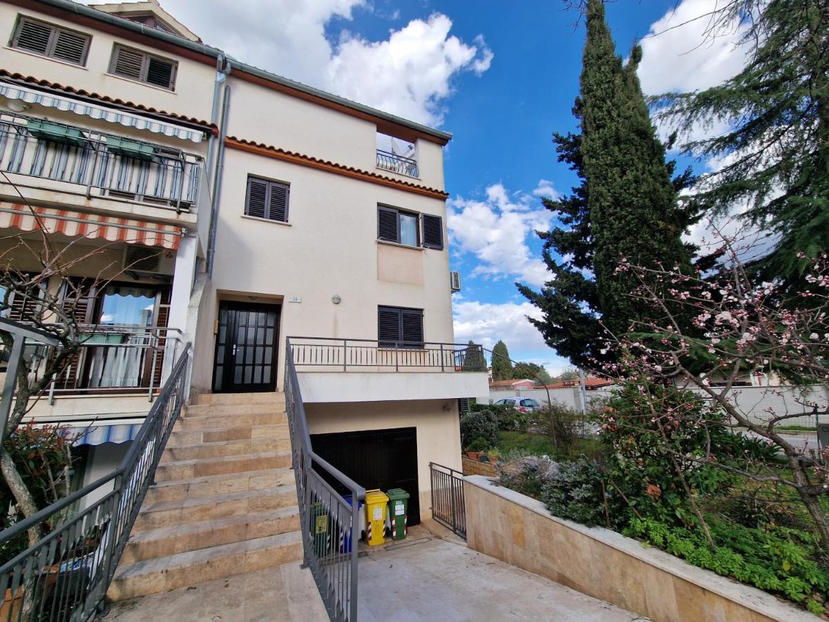 Apartments Katarina - New Renovated Rovinj Luaran gambar